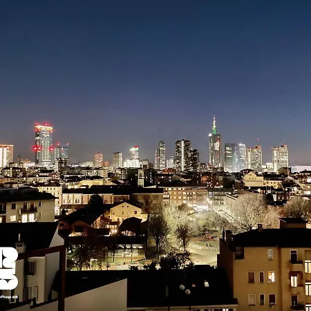 Stelvio Rooftop - Penthouse Skyline With Terrace And Jacuzzi Apartamento