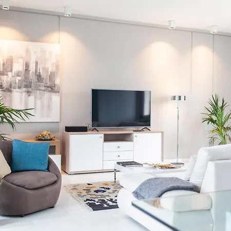 Apartman Stelvio Rooftop - Penthouse Skyline With Terrace And Jacuzzi *