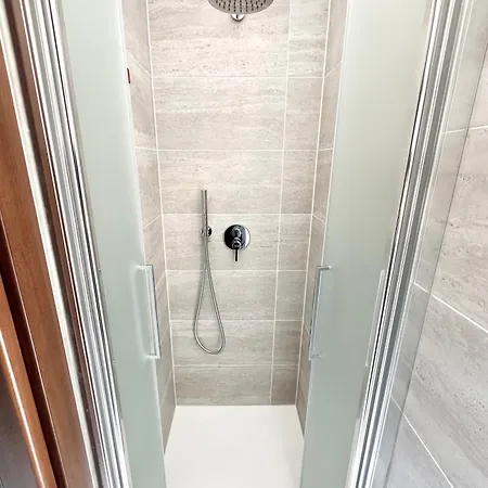 Apartman Stelvio Rooftop - Penthouse Skyline With Terrace And Jacuzzi *